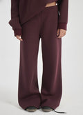 Basic burgundy sweatpants